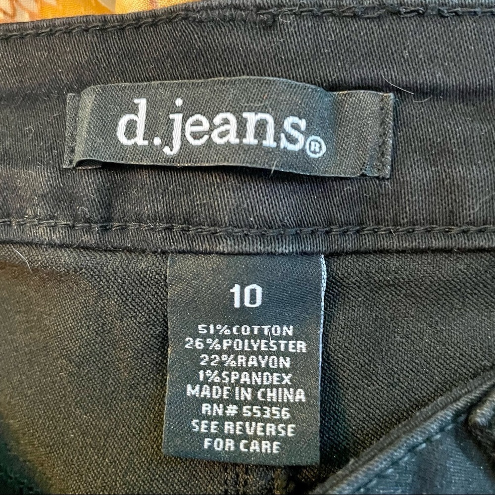 D Jeans - Black Skinny Cropped Jeans - Picture 2 of 3
